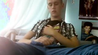 OURBOYFRIENDS - Young amateur Austin Ellis masturbates in homemade video