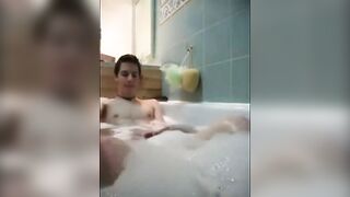 Twink's Solo Bathtub Adventure