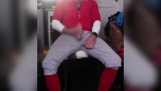 JockDad87 Wanks Off In His Baseball Gear