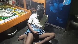 Indian dude getting off pron vids