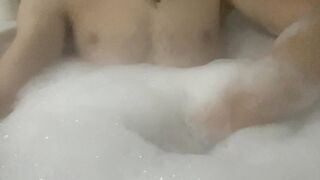 Jacking my yam-sized boner in a elastic tub (4k)