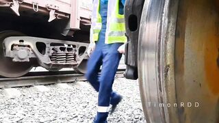 Railway employee TimonRDD found a used rubber and added his nut-juice there