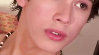 Twink Amateur Masturbating Solo6666