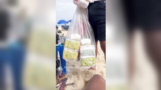 BrunoM fucked by street vendor