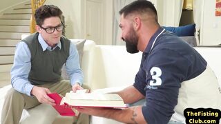 Nerdy stud gives blowjob before fisting hunky bear for cum