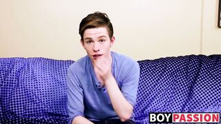 Twink interviewed before shoving fingers inside of his ass