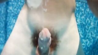 23 Massive Squirts: Amateur Underwater Adventure