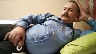 Fat Bear Daddy Amateur Handjob