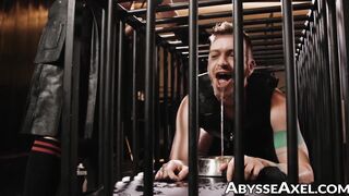 Jock Bighands FF anal fucked and fist fucked horny Axel Abysse in the cage