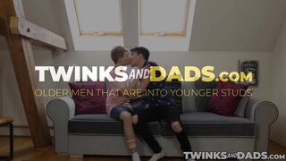 Petite twinks Roman Capellini and Angel Rivers raw breed after ass licking