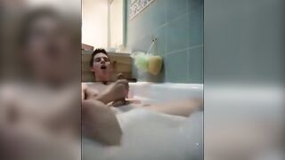 Twink jerking off in bathtub