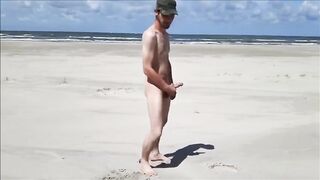 Exhibtionist jerking at the beach