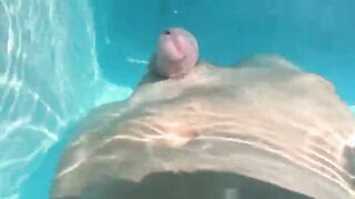 Hands free cumshot swimming pool