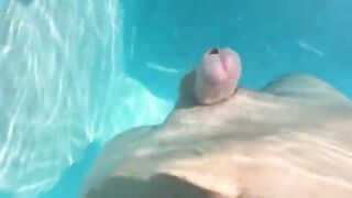 Hands free cumshot swimming pool