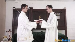 Religious twink gets ass creampied