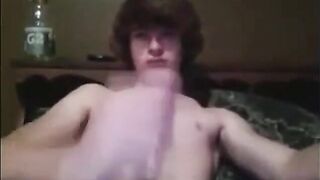 Lad Jerking on Web Cam