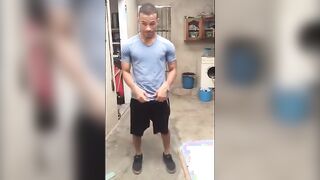 Warm homo flashes us his epic fuck-stick