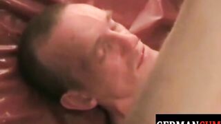 GERMAN JIZZ PIGZ - German DILF blows beefstick after condom-free torn up by jock