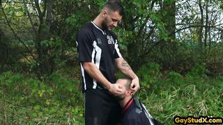 HOMO DUDE X - Domino footballer with sneakers fetish barebacks BOYFRIEND outdoor