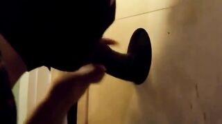 BBC getting sucked at homemade glory hole with CIM