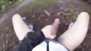 Runner guy cumshot on park