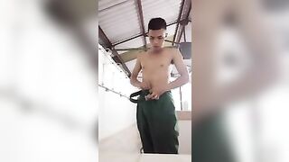 Bu Cu Khong Kaka Len Anh Ta Muon Suong Lam Haha Ai Bu C