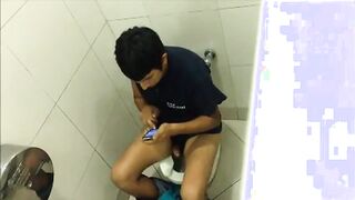 Str8 Spy Boy In Public Wc