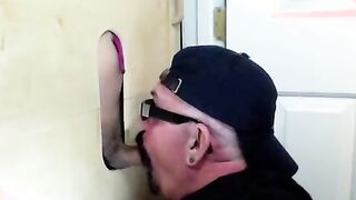 Hot fan getting the best suck of his life in this gloryhole