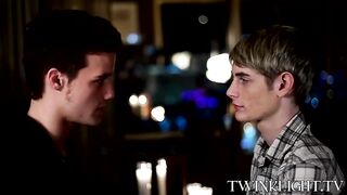 TWINKLIGHT - Kinky twinks Krys Perez and Preston Andrews anal breed hard