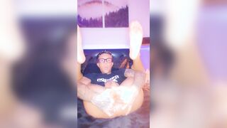 Lad Self-Pokes & Gapes fuckhole with Thick Playthings