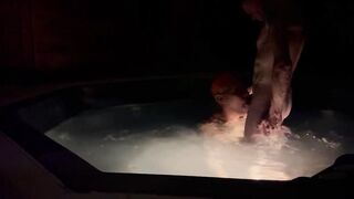 Hubby gets a bj at the torrid tubs