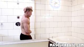 Brad is muscular hunk who loves to show of and masturbate