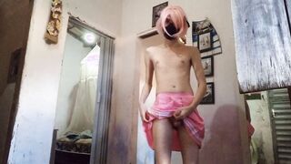 Femboy wanking off and liking yummy