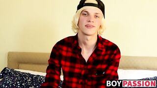 Twink blondie Kayden shares his solo adventure with everyone