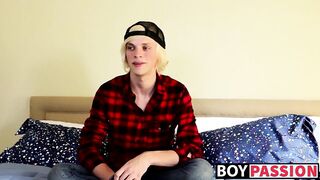 Twink blondie Kayden shares his solo adventure with everyone