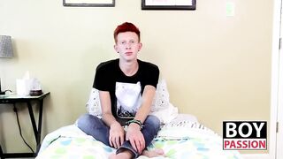 Twink Dylan Mermaid takes a break to jerk it off for fans