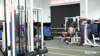 Bang-Out in gym public