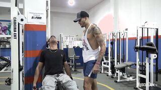 Bang-Out in gym public