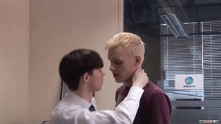 Twunk Lex Blonde entices uber-cute office clerk Charlie Snake