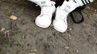 Caught making a porno movie, Jon Arteen stashes to film the onanism and jizz shot sequence on his Adidas Stan Smith sneakers outside on a sloppy riverbank