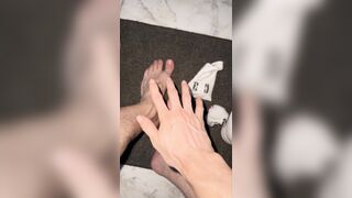 Man flashes off his figure after the gym - fetish - soles - arms - underarms - puffies - bulky Latino - large fuck-stick - uncircumcised