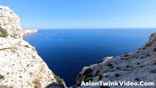 Chinese Man Gargles His White Beau's Fuck-Stick at the Verge of Cliff and Faps Off