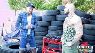 Trailertrashboys – Ryan Sebastian Barebacks With Davin Powerful