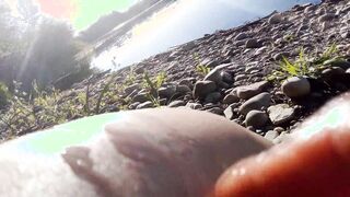 Jon Arteen faps outdoor on a pebbles beach, the cool twunk dressed in brief cutoffs pops on his hip, and cumplay