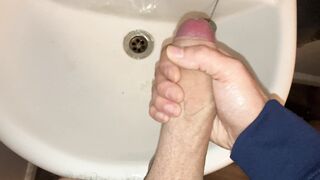 Xxl gross penis splooging jizm and urinate again