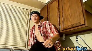 Straight amateur York Reid solo masturbates in the kitchen