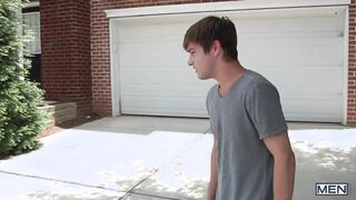 TWINKPOP - Mischievous Johnny Swift Finds Dustin Tyler Outside His Palace & Invites Him For A Hasty Nail