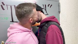 CITEBEUR.com - French homosexuals love jizm