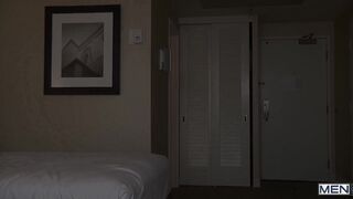 TWINKPOP - Johnny Forza Needs The Motel Bedroom And The Only Way To Have It Is To Boink Mike Verge