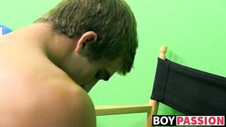 Handsome young dick lover plays with his rod all alone